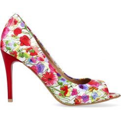 Szpilki peep toe w kwiaty. Czółenka damskie Arturo Vicci, w kwiaty, z otwartym noskiem, bez obcasa, na szpilce. Za 215,00 zł.