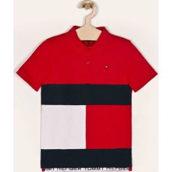 Tommy Hilfiger - Polo dziecięce 128-176 cm. Czerwone t-shirty chłopięce TOMMY HILFIGER, z aplikacjami, z bawełny, z krótkim rękawem. Za 269,90 zł.