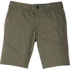 Bermudy chino bonprix oliwkowy. Zielone spodenki i szorty męskie bonprix, m, bez wzorów. Za 49,99 zł.