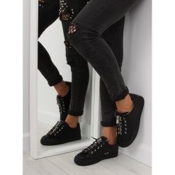 Czarne Trampki damskie CARABOU. Czarne buty sportowe damskie FunKee.pl, bez wzorów, ze skóry ekologicznej, sportowe. Za 96,29 zł.