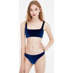 Stroje kąpielowe damskie: Granatowe figi od bikini