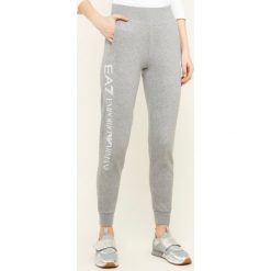 Spodnie dresowe EA7 Emporio Armani 8NTP87 TJ31Z 0905. Szare spodnie damskie EA7 Emporio Armani, l, z dresówki. W wyprzedaży za 269,00 zł.