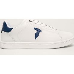 Trussardi Jeans - Buty skórzane. Białe sneakersy męskie Trussardi Jeans, z jeansu, na sznurówki. W wyprzedaży za 359,90 zł.