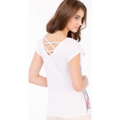 T-shirty damskie: T-shirt z papugą