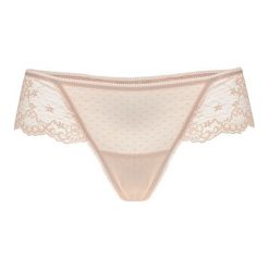 Stringi "Justine" w kolorze beżowym. Brązowe stringi damskie Kinga, s, w koronkowe wzory, z koronki. W wyprzedaży za 32,95 zł.