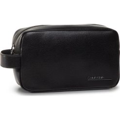 Kosmetyczka CALVIN KLEIN - Ck Bombe' Washbag K50K505505 BAX. Czarne kosmetyczki męskie Calvin Klein, bez wzorów, z tkaniny. Za 269,00 zł.