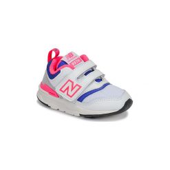 Buty Dziecko New Balance IZ997. Białe trampki dziewczęce New Balance, bez wzorów, bez zapięcia. Za 259,00 zł.