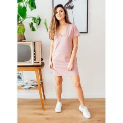 Sukienka Chocker pink - UNI. Różowe sukienki damskie Fanaberia.com, na spacer, na lato, bez wzorów, bez kołnierzyka, z krótkim rękawem, krótkie, mini. Za 89,00 zł.