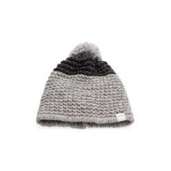 Czapki Woolrich WYACC0198 F-PENN PON PON. Szare czapki damskie Woolrich, bez wzorów. Za 131,51 zł.