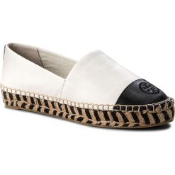 Espadryle TORY BURCH - Color Block Platform 48533 Perfect Ivory/Perfect Black 127. Białe espadryle damskie Tory Burch, na co dzień, bez wzorów, ze skóry, bez obcasa, bez zapięcia. W wyprzedaży za 599,00 zł.