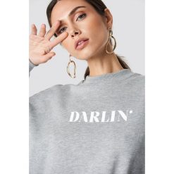 NA-KD Bluza Darlin' - Grey. Szare bluzy rozpinane damskie NA-KD, z materiału, długie. Za 121,95 zł.
