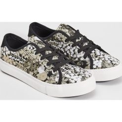 Trampki damskie slip on: Tenisówki w kwiaty – Wielobarwn