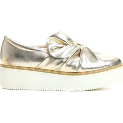 Złote Slip On By The Way. Żółte tenisówki damskie vices. Za 39,99 zł.