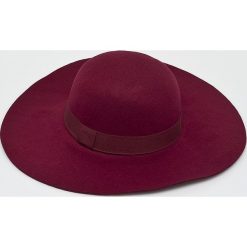 Answear - Kapelusz Falling In Autumn. Brązowe kapelusze damskie marki ANSWEAR, z bawełny. W wyprzedaży za 39,90 zł.