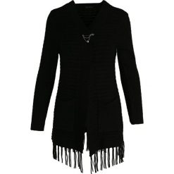 Czarny Kardigan Basiel. Czarne swetry damskie Multu, uniwersalny, bez wzorów. Za 29,99 zł.