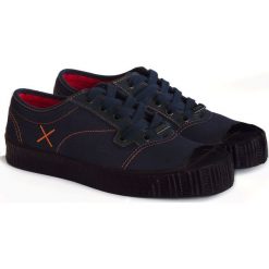 Tenisówki damskie: Woox Canvasove Trampki Unisex | Made in Czech Republic | Granatowe Nanohu Bassus Venetus – 41 – 41 – 8595564775522