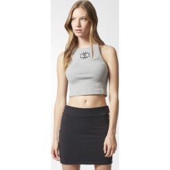 Koszulka adidas Embellished Arts Cropped Tank Top (CV9435). Koszulki damskie Adidas, bez wzorów, z elastanu, bez kołnierzyka. Za 75,99 zł.