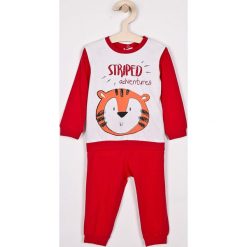 Blukids - Piżama dziecięca 74-98 cm. Czerwone piżamy chłopięce Blukids, z nadrukiem, z bawełny, bez rękawów. W wyprzedaży za 19,90 zł.