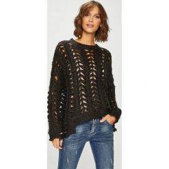Answear - Sweter. Czarne swetry damskie ANSWEAR, l, bez wzorów, z poliesteru, bez rękawów, długie, bez kaptura. W wyprzedaży za 119,90 zł.