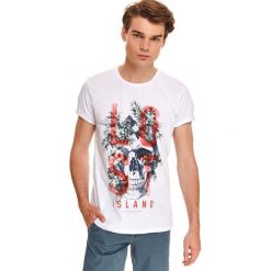 T-shirt z nadrukiem. Szare t-shirty męskie Top Secret, xxl, z nadrukiem, z tkaniny, klasyczne, z klasycznym kołnierzykiem, długie. W wyprzedaży za 19,99 zł.