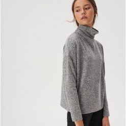 Sweter z bezszwowym golfem - Jasny szary. Szare golfy damskie Sinsay, s, bez wzorów, bez rękawów. Za 49,99 zł.