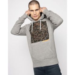 Bluza Superdry Pheonix M2000123A. Szare bluzy męskie Superdry, m, bez wzorów, z bawełny, bez kołnierzyka, bez rękawów, bez kaptura. W wyprzedaży za 319,00 zł.