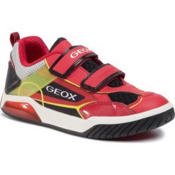 Sneakersy GEOX - J Inek B. A J029CA 014BU C0020 DD Red/Black. Czerwone trampki chłopięce Geox, bez wzorów, ze skóry ekologicznej, na rzepy. Za 349,00 zł.