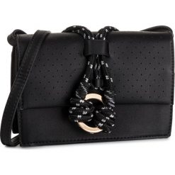 Torebka NOBO - NBAG-G0730-C020 Czarny. Czarne listonoszki damskie Nobo, na co dzień, bez wzorów, ze skóry ekologicznej, eleganckie, bez dodatków. W wyprzedaży za 99,00 zł.