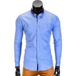 KOSZULA MĘSKA Z DŁUGIM RĘKAWEM K370 - BŁĘKITNA. Niebieskie koszule męskie na spinki Ombre Clothing, m, z bawełny, z kontrastowym kołnierzykiem, z długim rękawem. Za 49,00 zł.