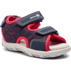 Sandały GEOX - B Sandal Pianeta A B9264A 05015 C0735 M Navy/Red. Niebieskie sandały chłopięce Geox, z materiału. W wyprzedaży za 139,00 zł.