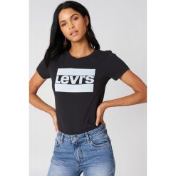 Levi's T-shirt The Perfect Sportswear - Black. Czarne t-shirty damskie marki Levi's®, s, z nadrukiem, z bawełny, z okrągłym kołnierzem. Za 80,95 zł.