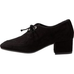 Erika Rocchi Czółenka nero. Czarne buty ślubne damskie Erika Rocchi, z materiału. Za 719,00 zł.