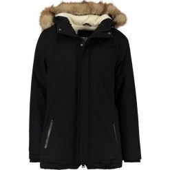 Urban Classics FIFFI Kurtka zimowa black. Niebieskie kurtki męskie zimowe marki Urban Classics, l, z okrągłym kołnierzem. Za 629,00 zł.