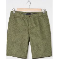 Szorty z nadrukiem all over - Khaki. Brązowe spodenki i szorty męskie House, xxl, z nadrukiem. W wyprzedaży za 79,99 zł.