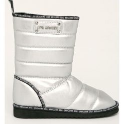 Love Moschino - Śniegowce. Szare śniegowce damskie Love Moschino, ze skóry ekologicznej, bez zapięcia. W wyprzedaży za 499,90 zł.