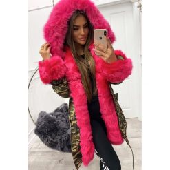 Kurtka damska BARBERA FUCHSIA. Różowe kurtki damskie Kurtka damska BARBERA FUCHSIA, s, bez wzorów. W wyprzedaży za 89,00 zł.
