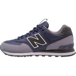New Balance ML574 Tenisówki i Trampki pigment. Niebieskie trampki męskie marki New Balance, z tworzywa sztucznego. W wyprzedaży za 303,20 zł.