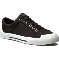 Tenisówki CALVIN KLEIN - Giselle N11433 Black. Czarne trampki i tenisówki damskie Calvin Klein, bez wzorów, z gumy, bez obcasa, na płaskiej podeszwie, bez zapięcia. W wyprzedaży za 309,00 zł.