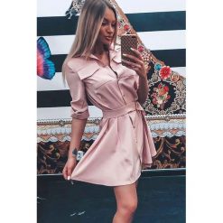 Sukienka FELISA. Różowe sukienki damskie Sukienka FELISA, s, bez wzorów, bez kołnierzyka, z krótkim rękawem, krótkie, mini. W wyprzedaży za 79,00 zł.