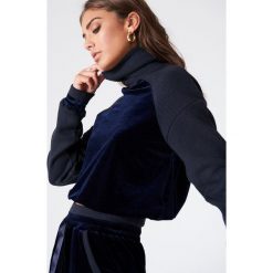 Bluzy rozpinane damskie: Vanessa Moe x NA-KD Aksamitna bluza - Navy
