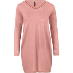 Sukienka shirtowa z kapturem bonprix różowobrązowy. Różowe sukienki damskie bonprix, bez wzorów, z kapturem, bez rękawów. Za 69,99 zł.