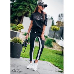 Spodnie ,,LAMPAS". Spodnie damskie Divinostyle, s, z elastanu. Za 129,00 zł.