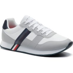 Sneakersy TOMMY HILFIGER - City Modern Material Mix Runner FM0FM02283 White 100. Białe sneakersy męskie TOMMY HILFIGER, na co dzień, bez wzorów, ze skóry ekologicznej, eleganckie, bez zapięcia. W wyprzedaży za 309,00 zł.