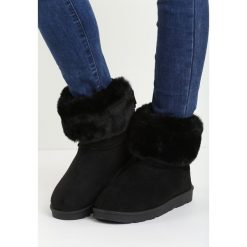 Czarne Śniegowce Midwinter. Czarne buty zimowe damskie Born2be. Za 79,99 zł.