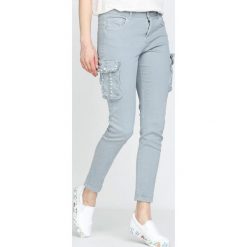 Szare Spodnie Cargo Fashion. Szare spodnie damskie marki Born2be, s, bez wzorów. Za 129,99 zł.