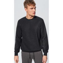 Bluza Basic - Czarny. Czarne bluzy męskie Cropp, s, bez wzorów, bez kołnierzyka, bez rękawów, bez kaptura. Za 79,99 zł.