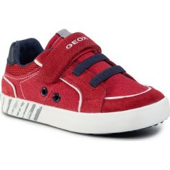Sneakersy GEOX - B Kilwi B. B B02A7B 0NB22 C7MF4 S Dk Red/Navy. Czerwone trampki chłopięce Geox, bez wzorów, ze skóry, na rzepy. W wyprzedaży za 179,00 zł.