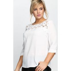 Biała Bluzka Flower Lace. Białe koszule damskie marki Born2be, xl, w koronkowe wzory, z koronki, bez kołnierzyka, bez rękawów. Za 39,99 zł.