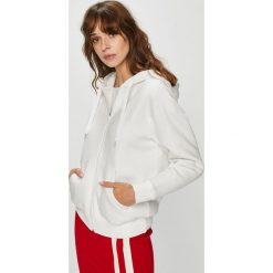 Reebok Classic - Bluza. Białe bluzy damskie Reebok Classic, s, z nadrukiem, z elastanu, bez rękawów, z kapturem. W wyprzedaży za 199,90 zł.