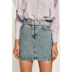 Answear - Spódnica jeansowa. Niebieskie spódniczki damskie ANSWEAR, na co dzień, xl, w paski, z bawełny, casualowe, mini, proste. W wyprzedaży za 89,90 zł.